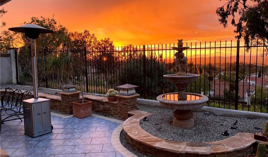 6865 E Georgetown, Anaheim, CA 92807 - 4 Beds, 3 Bath