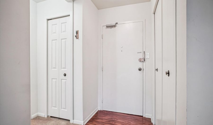 6631 WAKEFIELD Dr 319, Alexandria, VA 22307 - 1 Beds, 1 Bath