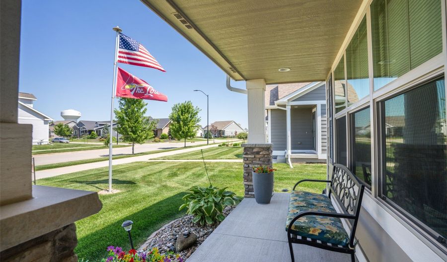 2801 SW Prairie Trail Pkwy, Ankeny, IA 50023 - 3 Beds, 3 Bath