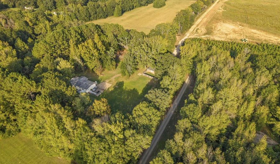 380 Apple Hill Rd, Austin, AR 72007 - 3 Beds, 2 Bath