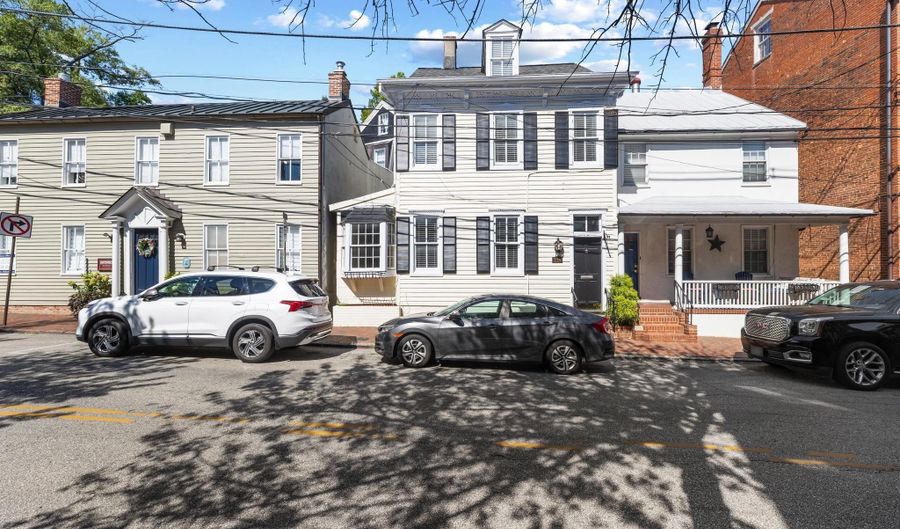 159 CONDUIT St, Annapolis, MD 21401 - 4 Beds, 2 Bath