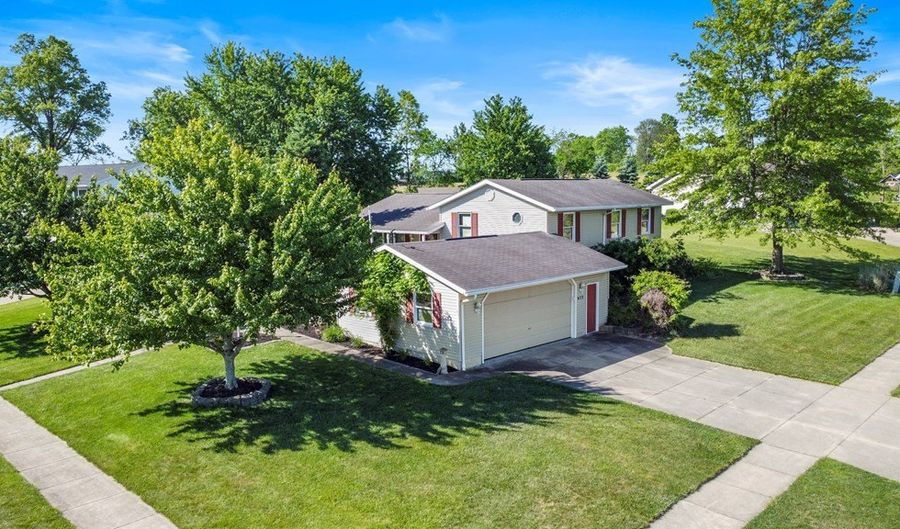 633 King Ridge Ct, Ashland, OH 44805 - 3 Beds, 2 Bath