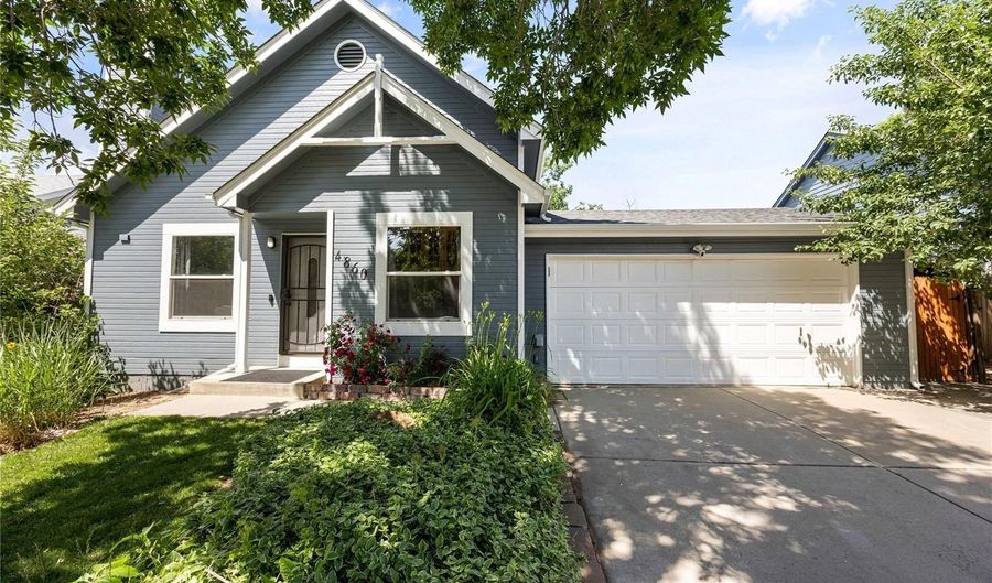 4860 S Salida Ct, Aurora, CO 80015 - 3 Beds, 2 Bath