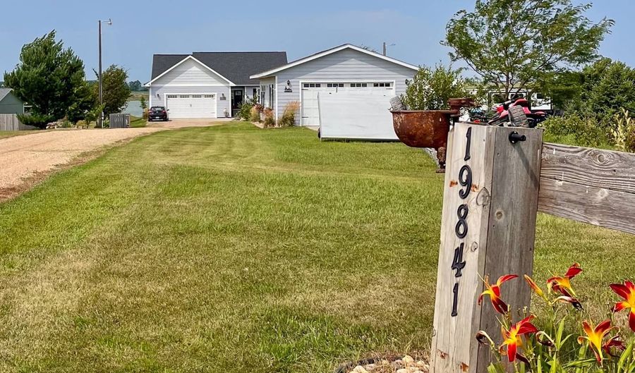 19841 Hoffman Ave, Arlington, SD 57212 - 3 Beds, 3 Bath