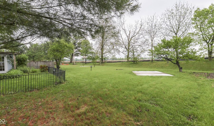 391 S Baldwin St, Bargersville, IN 46106 - 3 Beds, 2 Bath