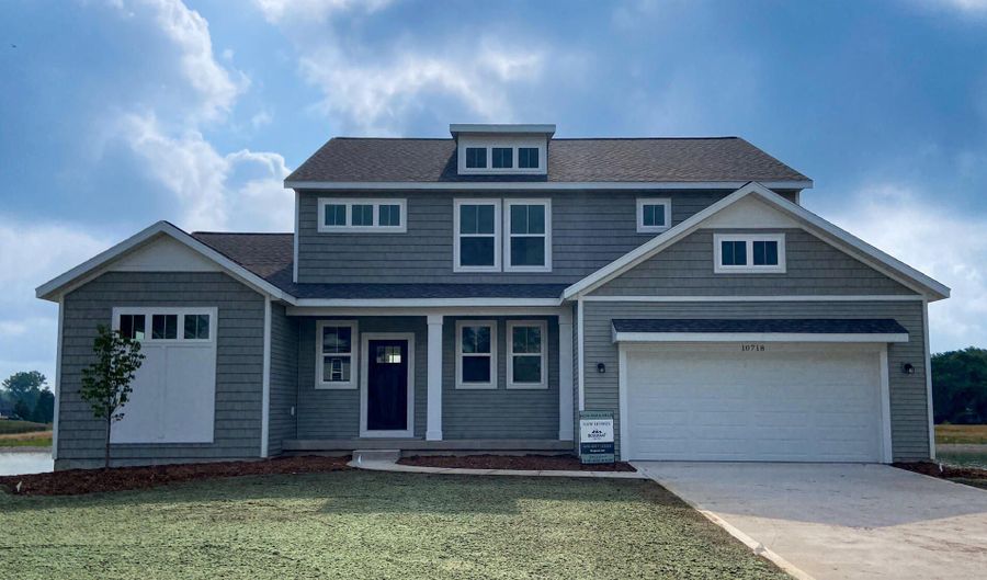 10718 Melanie Dr, Allendale, MI 49401 - 4 Beds, 3 Bath