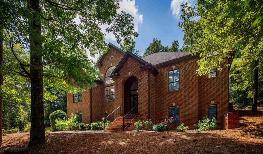 105 QUARTER HORSE Ln, Alabaster, AL 35007 - 4 Beds, 3 Bath