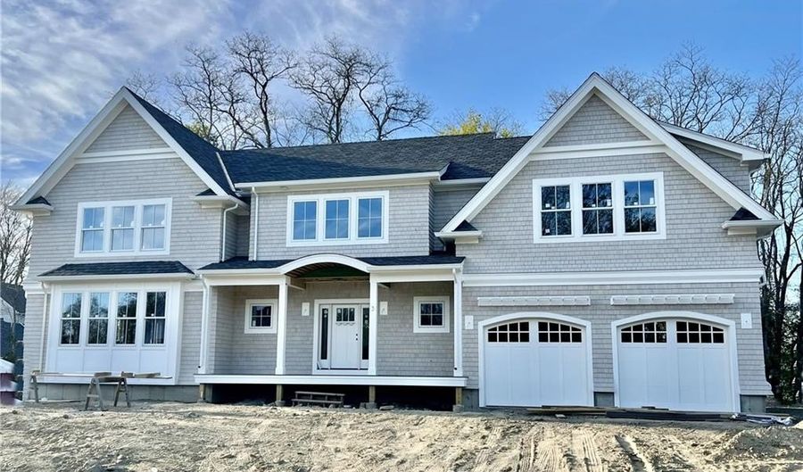 3 Knowlton Ct, Bristol, RI 02809 - 4 Beds, 4 Bath