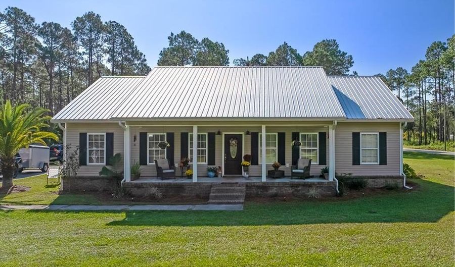 150 Hathcock Rd, Apalachicola, FL 32320 - 5 Beds, 2 Bath