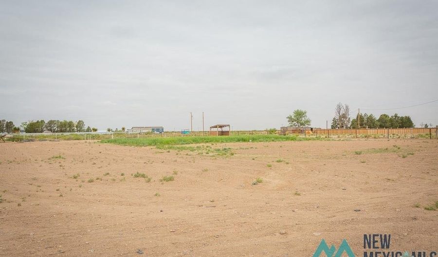 6327 Seven Rivers Hwy, Artesia, NM 88210 - 5 Beds, 3 Bath