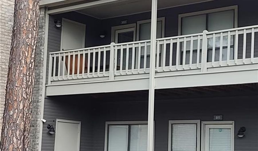 5131 NICHOLSON Dr B12, Baton Rouge, LA 70820 - 2 Beds, 2 Bath