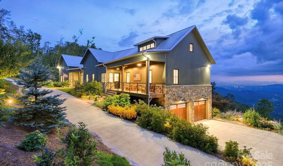 17 Elk Trl, Asheville, NC 28804 - 5 Beds, 6 Bath