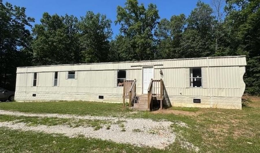 7447 Red House Rd, Appomattox, VA 24522 - 2 Beds, 2 Bath