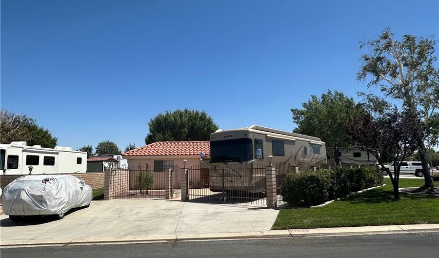 11555 Wedgewood Dr, Apple Valley, CA 92308 - 0 Beds, 0 Bath