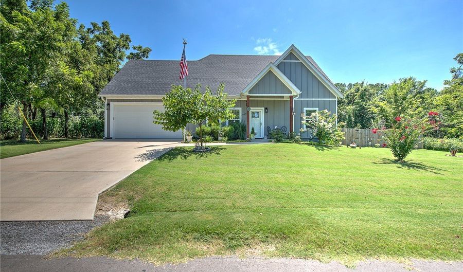 3 Dundonald Ln, Bella Vista, AR 72715 - 3 Beds, 3 Bath
