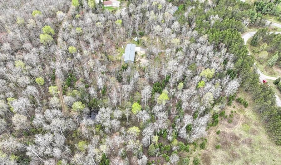8065 HOLLY Ln, Alvin, WI 54542 - 3 Beds, 2 Bath