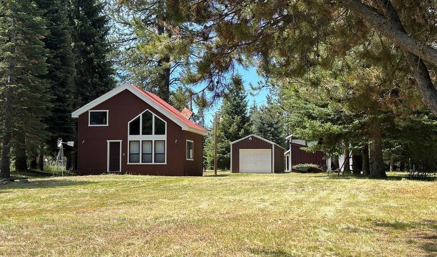 62 Newell Dr, Cascade, ID 83611 - 1 Beds, 1 Bath