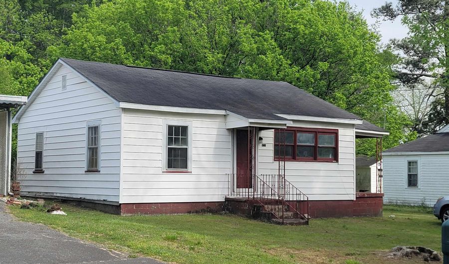 434 4th St NW, Arab, AL 35016 - 2 Beds, 1 Bath
