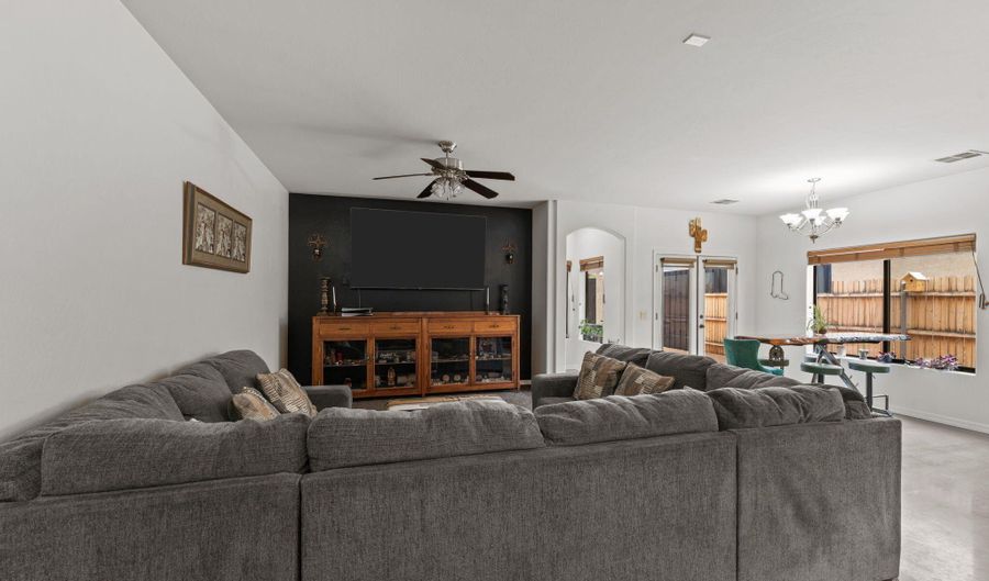 27170 S BENNETT Way, Congress, AZ 85332 - 3 Beds, 2 Bath