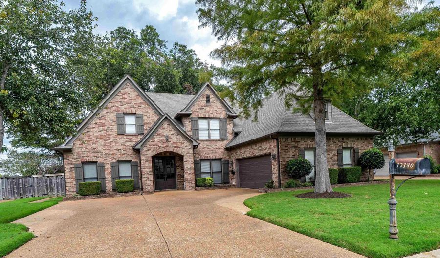 12180 N SHADY TREE, Arlington, TN 38002 - 5 Beds, 3 Bath