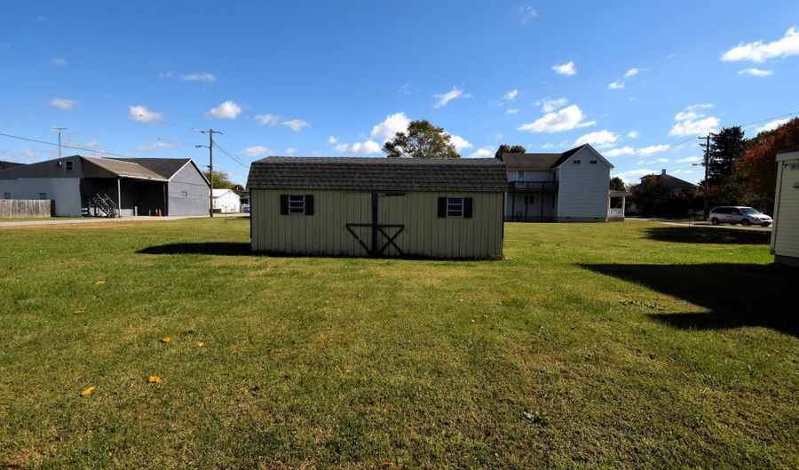 310 WALNUT St, Bridgeville, DE 19933 - 4 Beds, 2 Bath