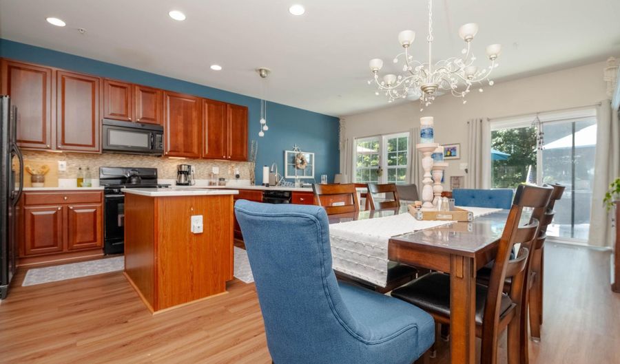 3107 RAKING LEAF Dr, Abingdon, MD 21009 - 3 Beds, 4 Bath