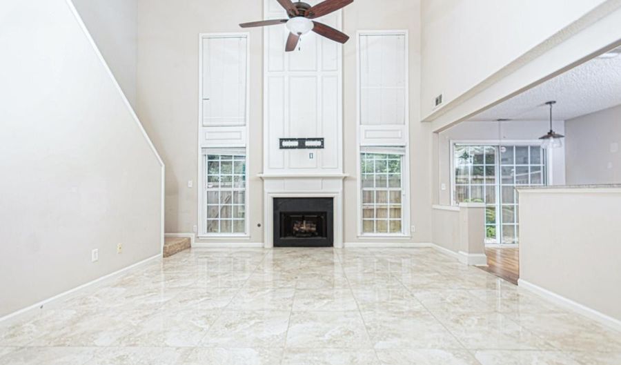 10 Regency, Alpharetta, GA 30022 - 2 Beds, 3 Bath