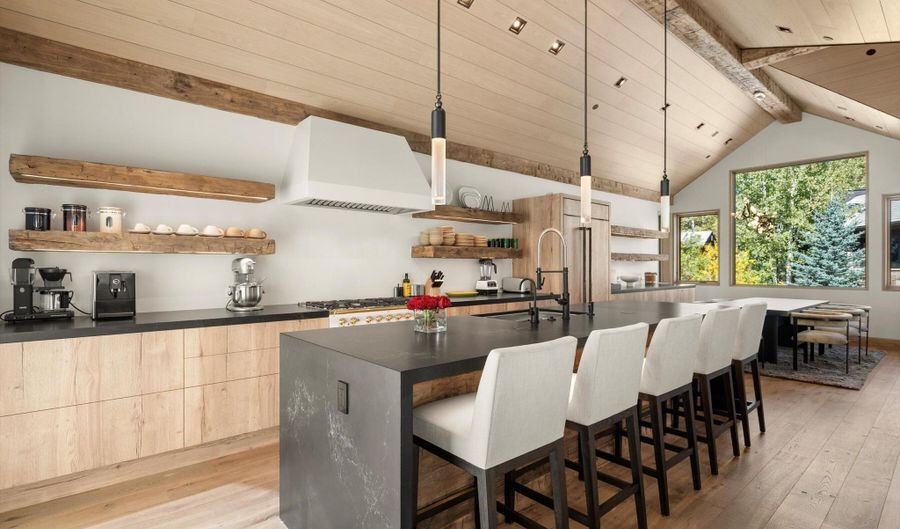 543 Walnut St B, Aspen, CO 81611 - 3 Beds, 4 Bath