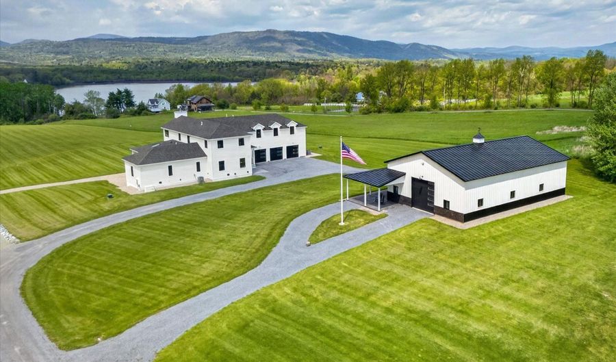 4362 Lake St, Bridport, VT 05734 - 4 Beds, 5 Bath