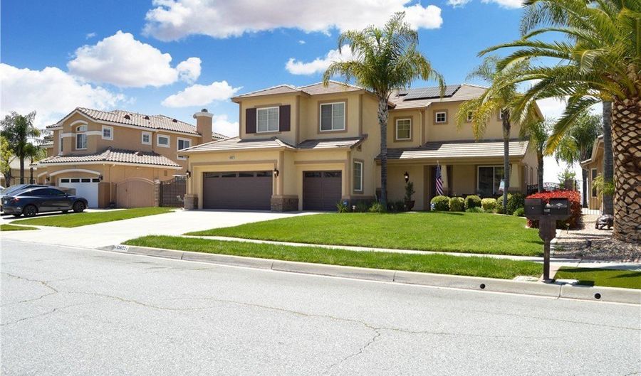 13622 Canyon Crest Rd, Yucaipa, CA 92399 - 5 Beds, 3 Bath