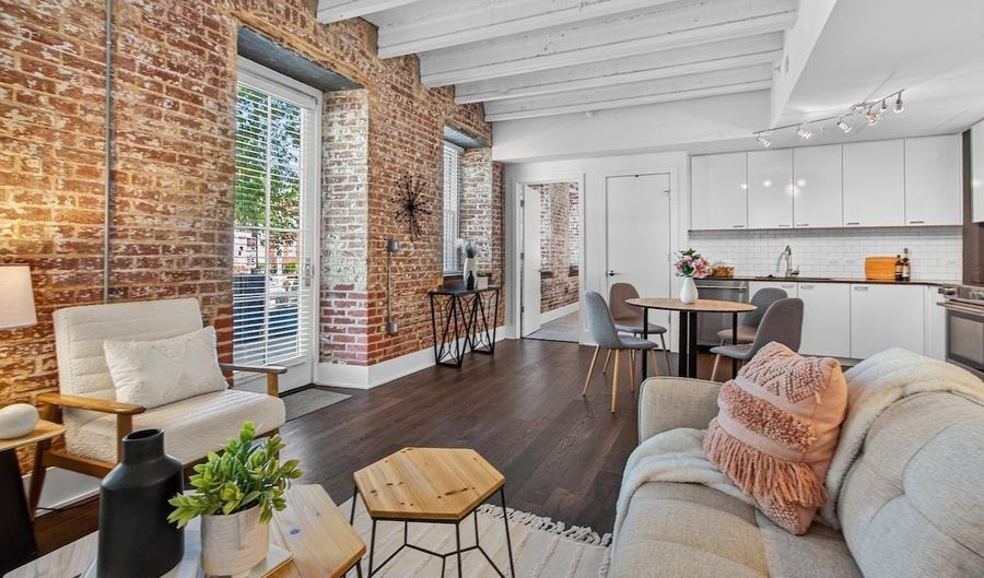 515 N WASHINGTON St 105, Alexandria, VA 22314 - 2 Beds, 2 Bath