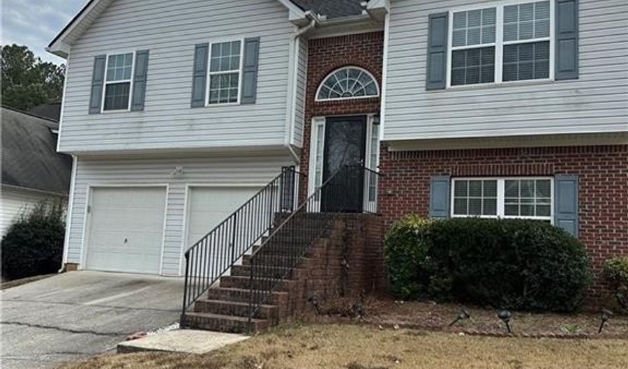 1943 Oakbluff Dr, Austell, GA 30106 - 4 Beds, 3 Bath