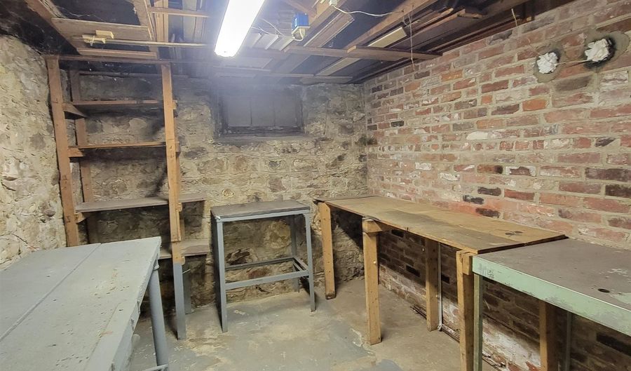 951 Gage St, Bennington, VT 05201 - 3 Beds, 1 Bath