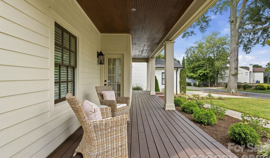 1815 DeArmon Dr, Charlotte, NC 28205 - 3 Beds, 3 Bath