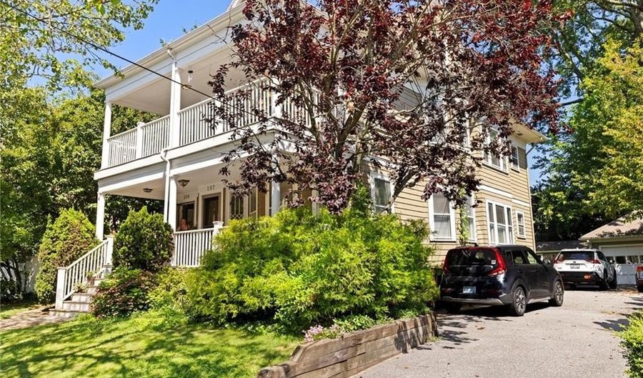 109 Albert Ave 2, Cranston, RI 02905 - 2 Beds, 1 Bath