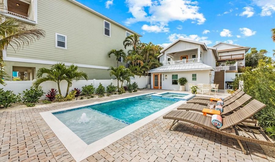 112 CEDAR Ave, Anna Maria, FL 34216 - 4 Beds, 4 Bath