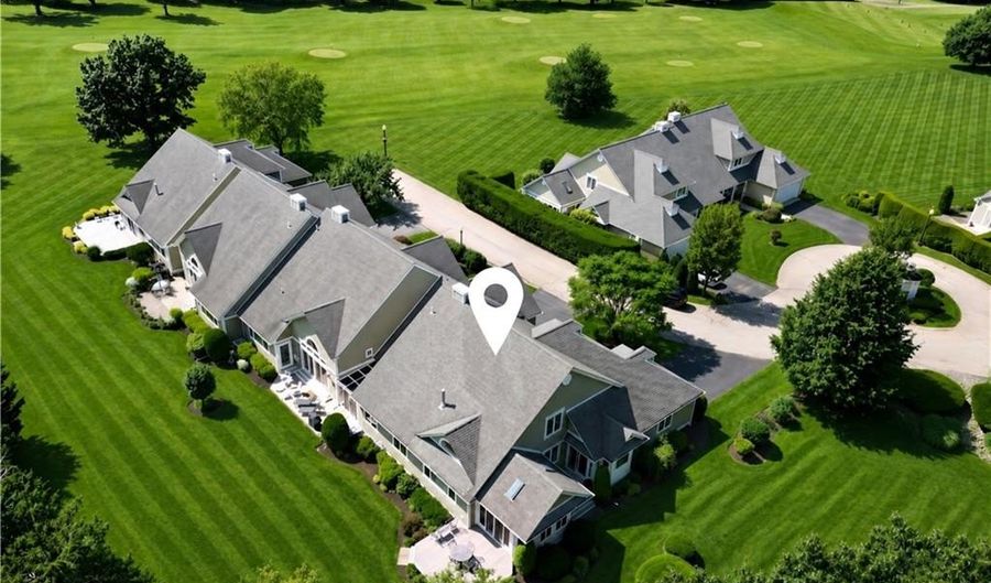 36 Overlook Dr 36, North Kingstown, RI 02852 - 3 Beds, 3 Bath