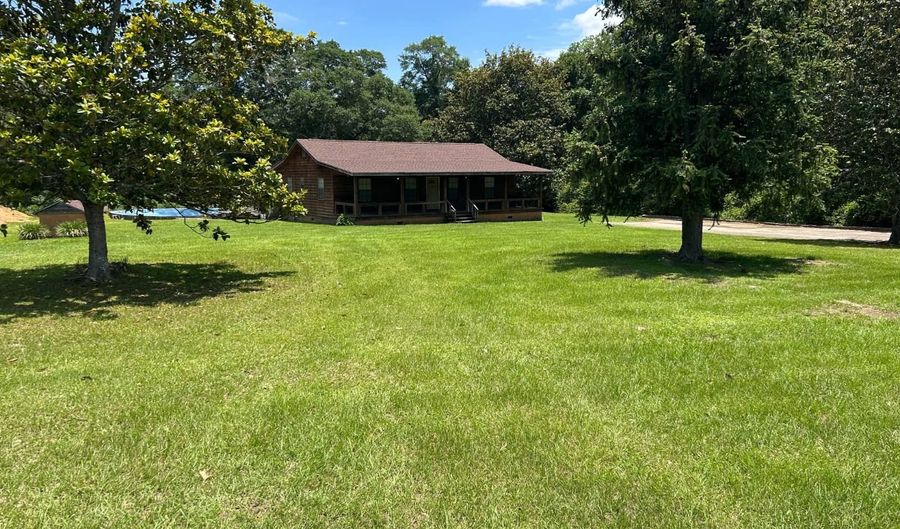 30329 Shady Grove Rd, Andalusia, AL 36421 - 3 Beds, 3 Bath