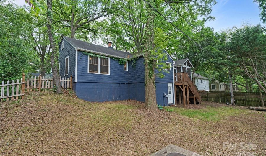 1933 Thurmond Pl, Charlotte, NC 28205 - 3 Beds, 2 Bath