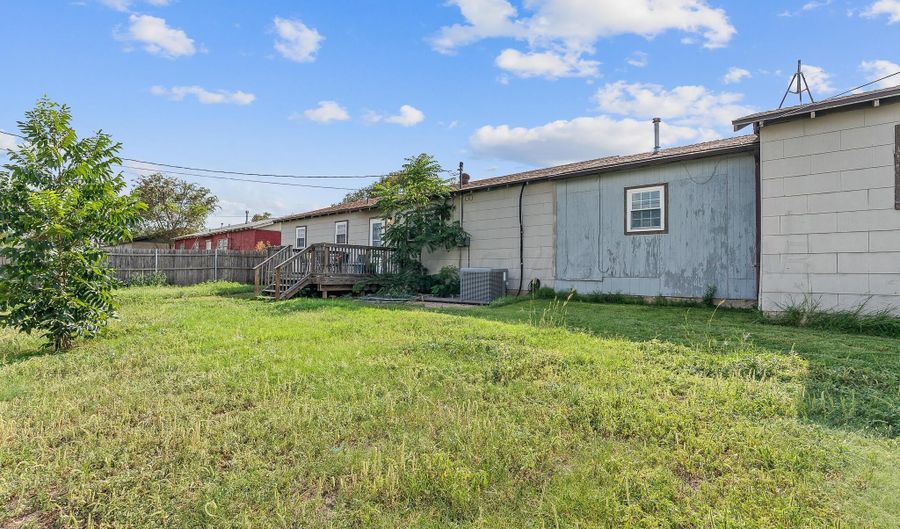 2918 N Vernon St, Amarillo, TX 79107 - 5 Beds, 2 Bath