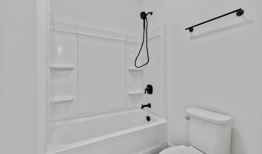 4823 Thompson Heights Dr, Adrian, MI 49221 - 4 Beds, 4 Bath