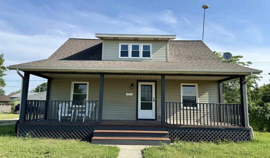 665 W Clark St, Berne, IN 46711 - 4 Beds, 2 Bath