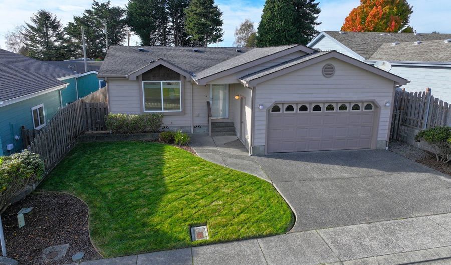 98126 W BENHAM Ln 9, Brookings, OR 97415 - 2 Beds, 2 Bath