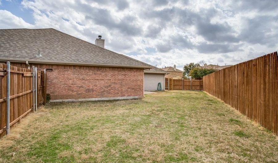 1627 Branch Creek Dr, Allen, TX 75002 - 3 Beds, 2 Bath