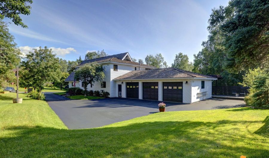 2121 Belmont Dr, Anchorage, AK 99517 - 5 Beds, 4 Bath