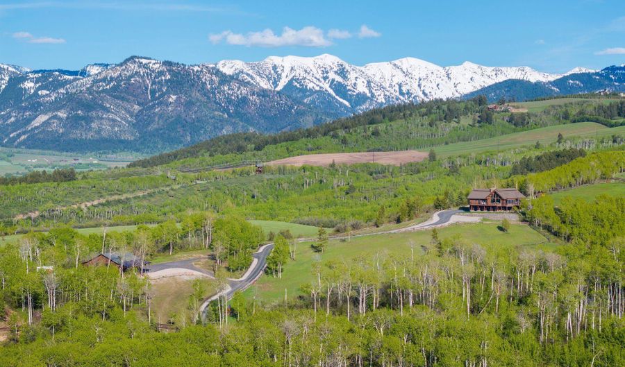 785 STRAWBERRY HILLS Dr, Bedford, WY 83112 - 6 Beds, 5 Bath