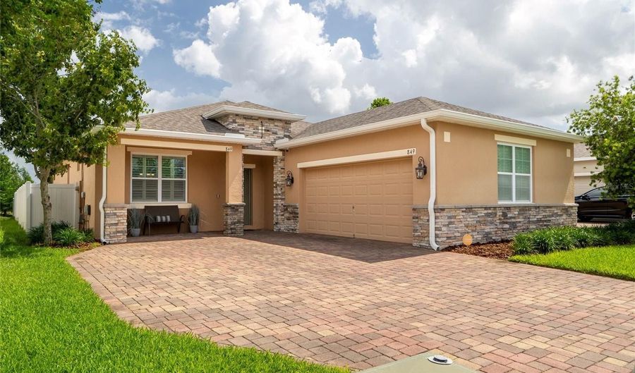 849 PANICAL Dr, Apopka, FL 32703 - 4 Beds, 3 Bath
