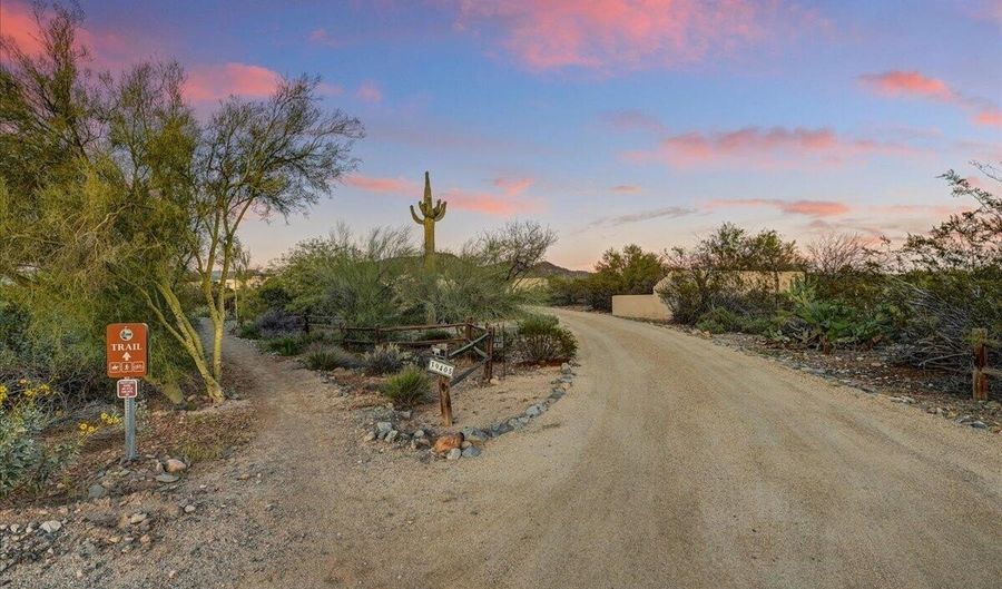 39405 N SPUR CROSS Rd, Cave Creek, AZ 85331 - 4 Beds, 4 Bath