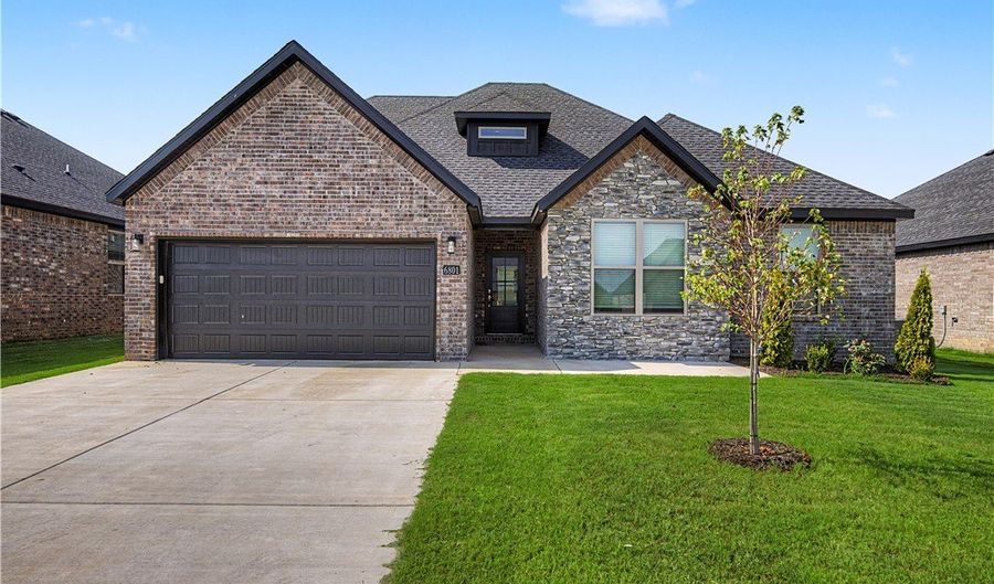6801 SW Orange Ave, Bentonville, AR 72713 - 5 Beds, 3 Bath