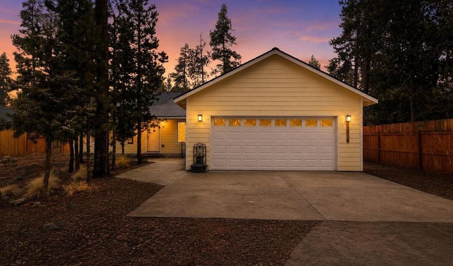 17316 Golden Eye Dr, Bend, OR 97707 - 3 Beds, 2 Bath